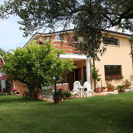 Ferienwohnung La Collina Del Riccio Ortona Exterior foto