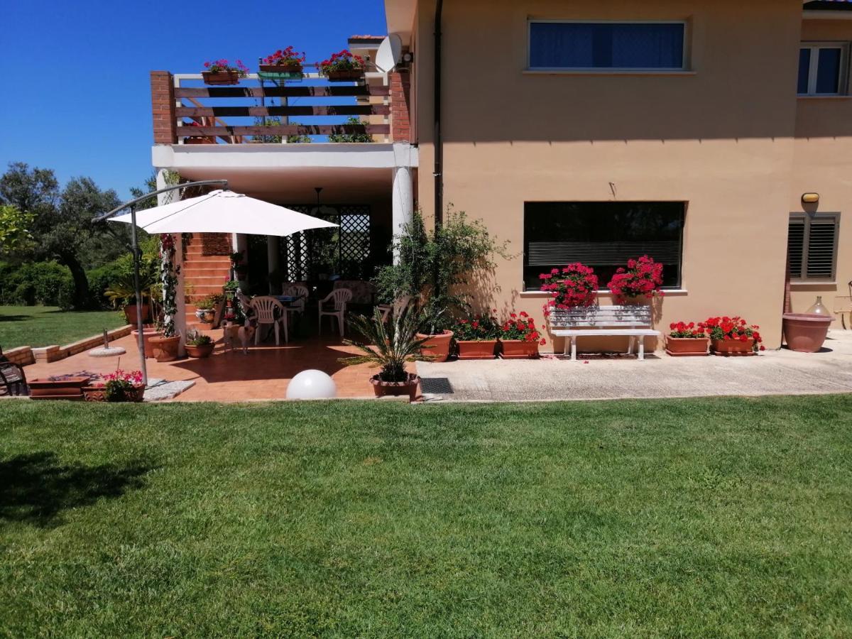 Ferienwohnung La Collina Del Riccio Ortona Exterior foto